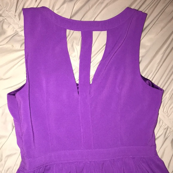 Dress - Picture 2 of 5